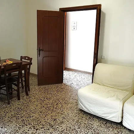 Apartment Ofelia Chiatona